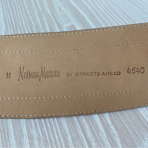 Neiman Marcus by Streets Ahead Black Leather and Suede Belt Size Medium main image 6